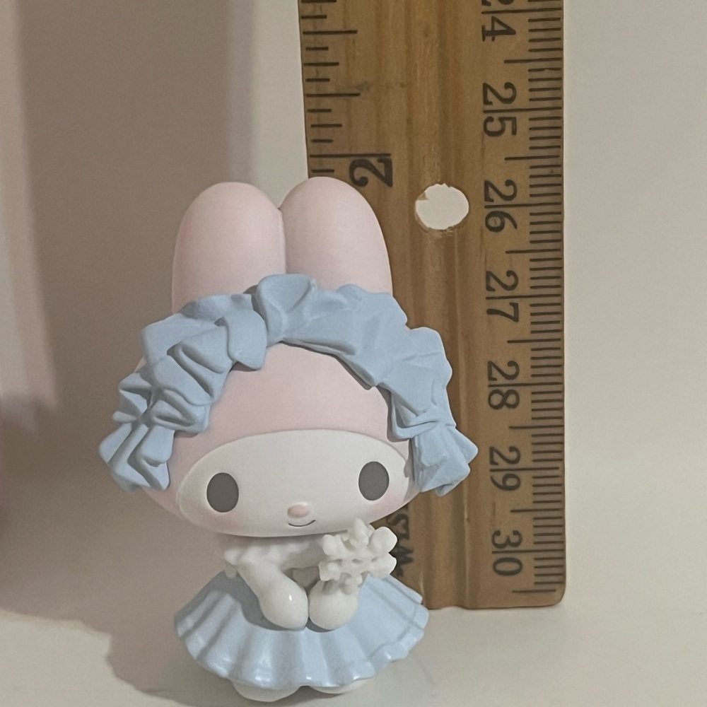 My Melody 50th Anniversary Snow Fairy Blind Box Figure (Japan) - Picture 6 of 7